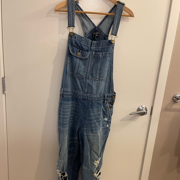 Abercrombie & Fitch denim overalls - Picture 1 of 6
